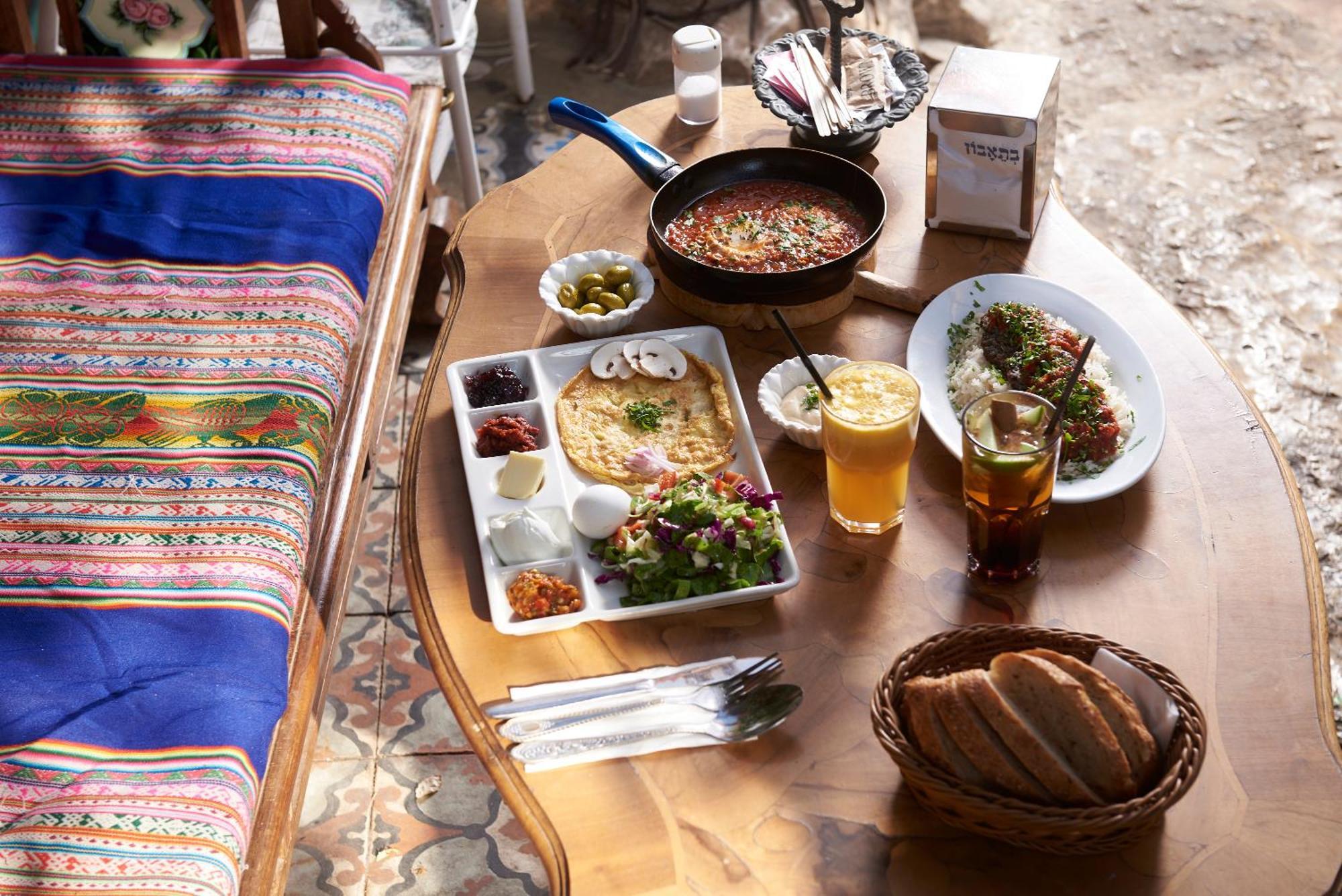 Sweet 'En Kerem View Bed & Breakfast Йерусалим Екстериор снимка