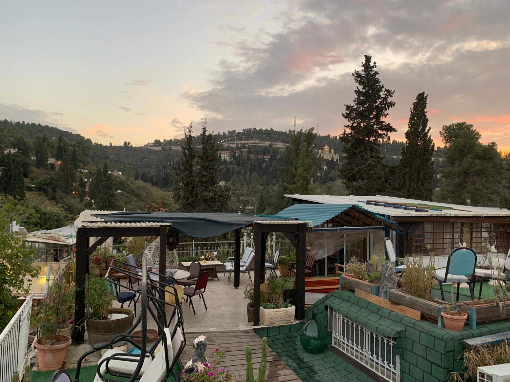 Sweet 'En Kerem View Bed & Breakfast Йерусалим Екстериор снимка