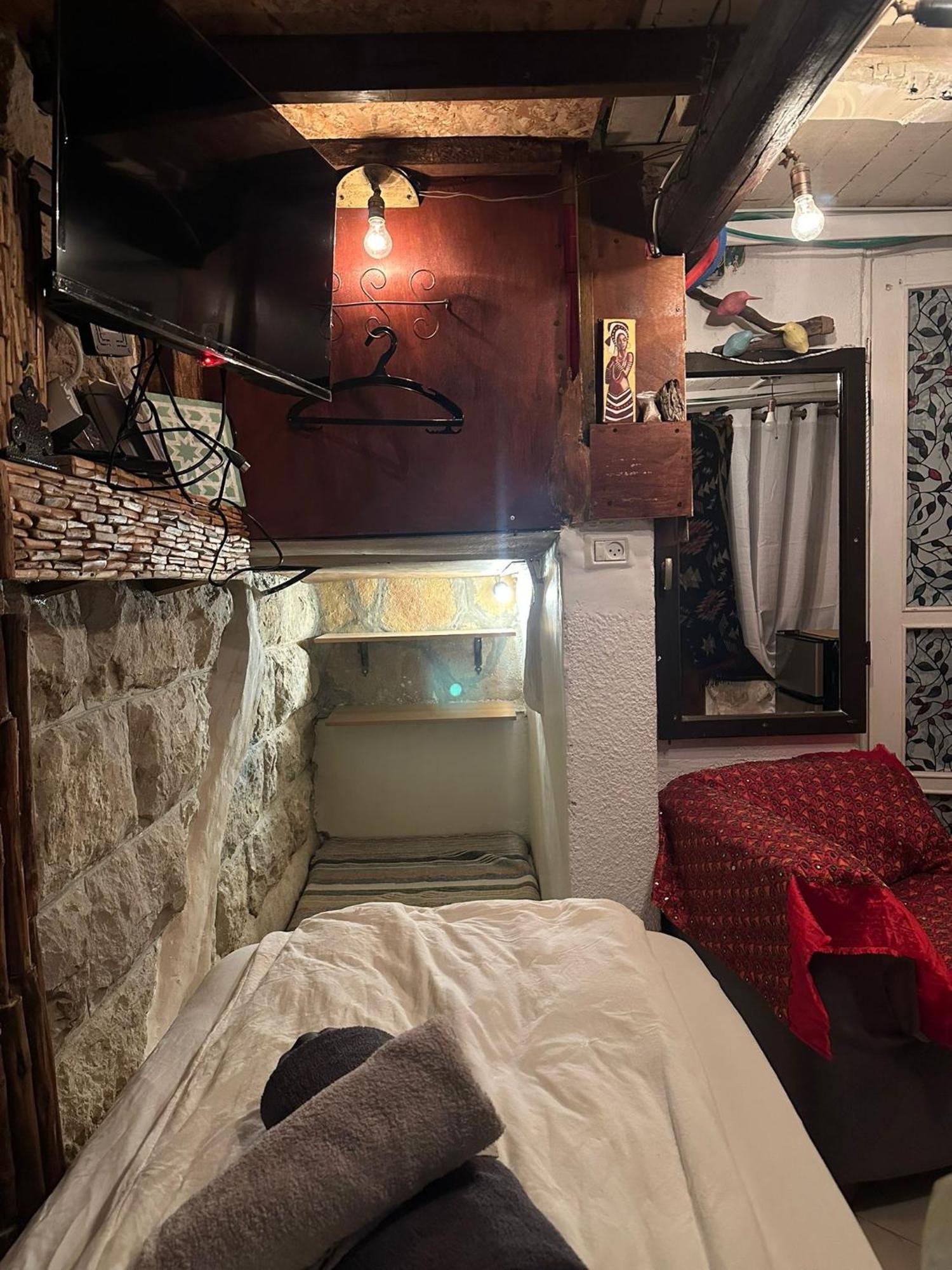 Sweet 'En Kerem View Bed & Breakfast Йерусалим Екстериор снимка