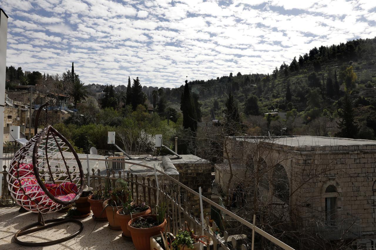 Sweet 'En Kerem View Bed & Breakfast Йерусалим Екстериор снимка