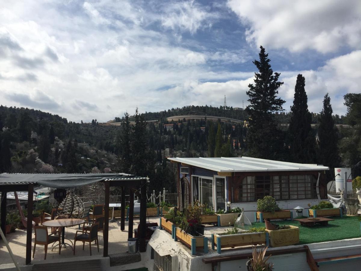 Sweet 'En Kerem View Bed & Breakfast Йерусалим Екстериор снимка